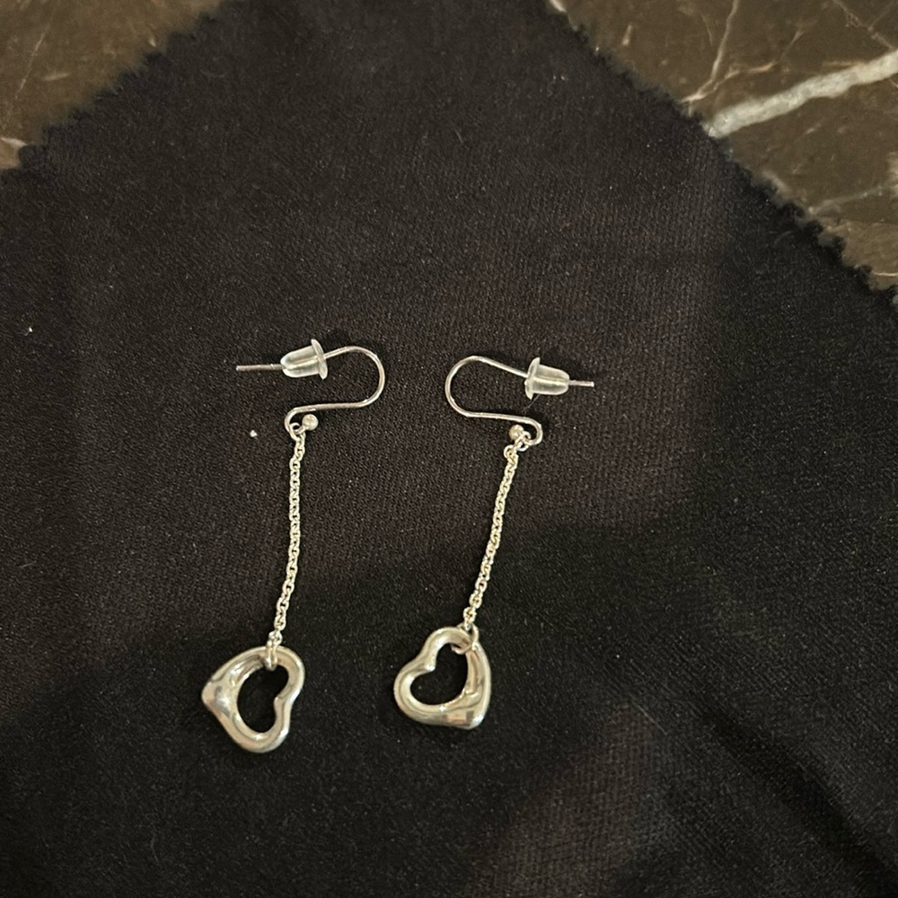 Authentic Tiffany & co Elsa Peretti collection sterling silver heart earrings